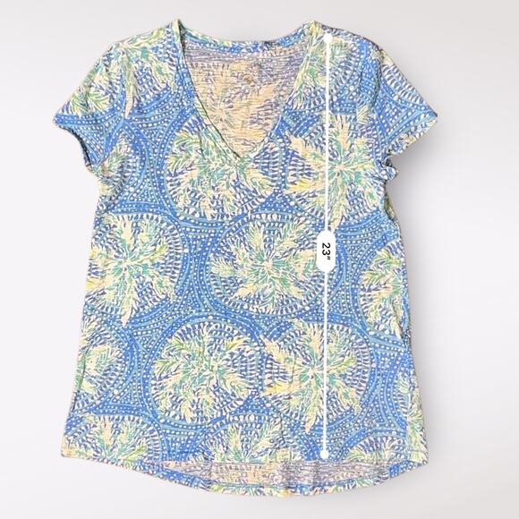 Lilly Pulitzer Etta V-Neck Tropic like it’s hot print top Size XS - Picture 3 of 10